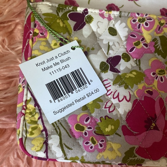 Vera Bradley KNOT JUST A CLUTCH Make Me Blush Pattern Clutch Handbag - Picture 4 of 7